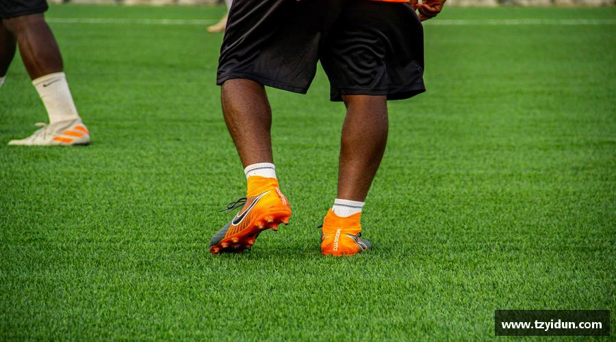 威廉希尔APP汗水诠释荣耀，坚定向前